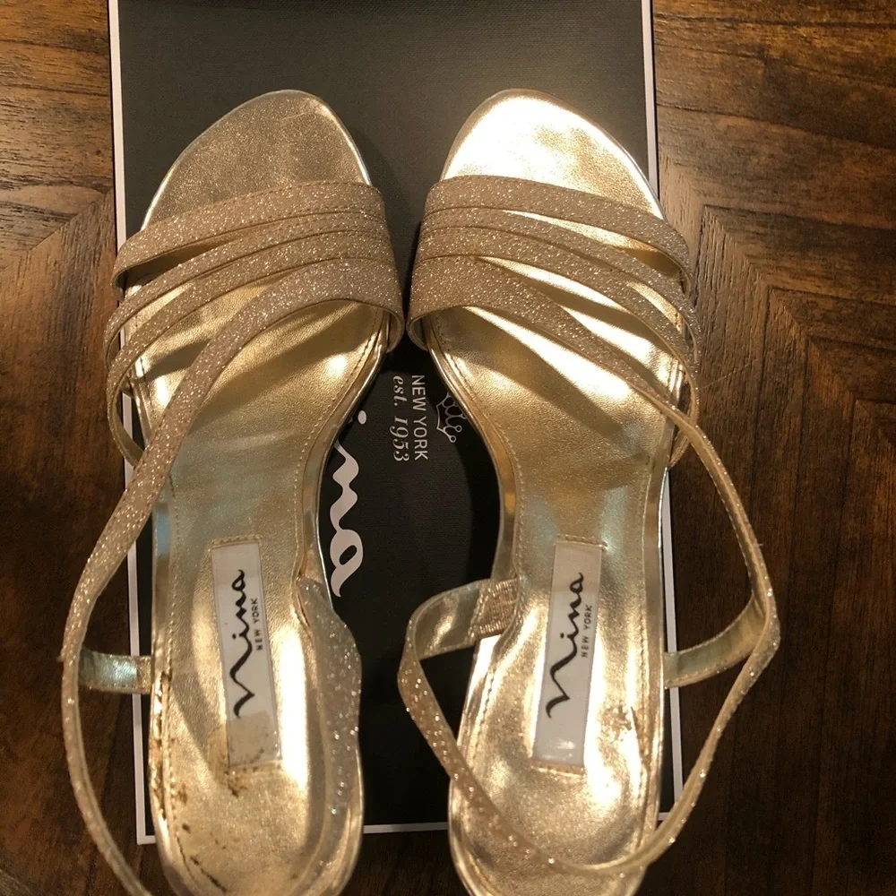 Gold HeelsNina Glittery Back Strap Sz 7.5 Wedding Party Festival Hoco Dance